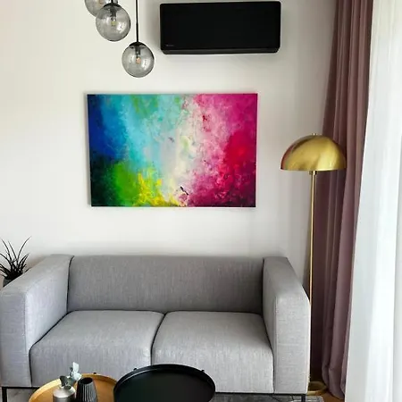 Daire Stylische Mit Balkon