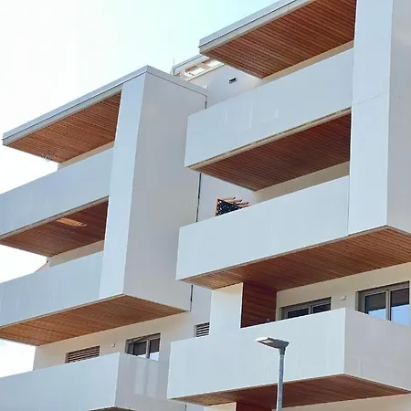 Stylische Mit Balkon *