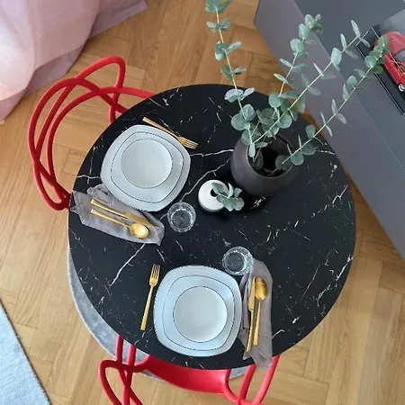 Apartment Stylische Mit Balkon