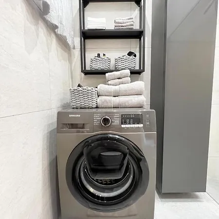 Stylische Mit Balkon *