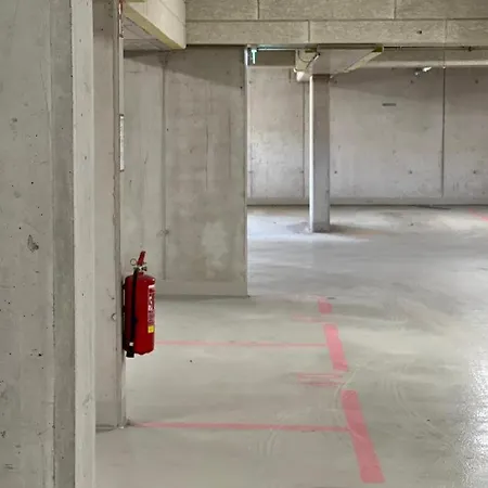 Stylische Mit Balkon *